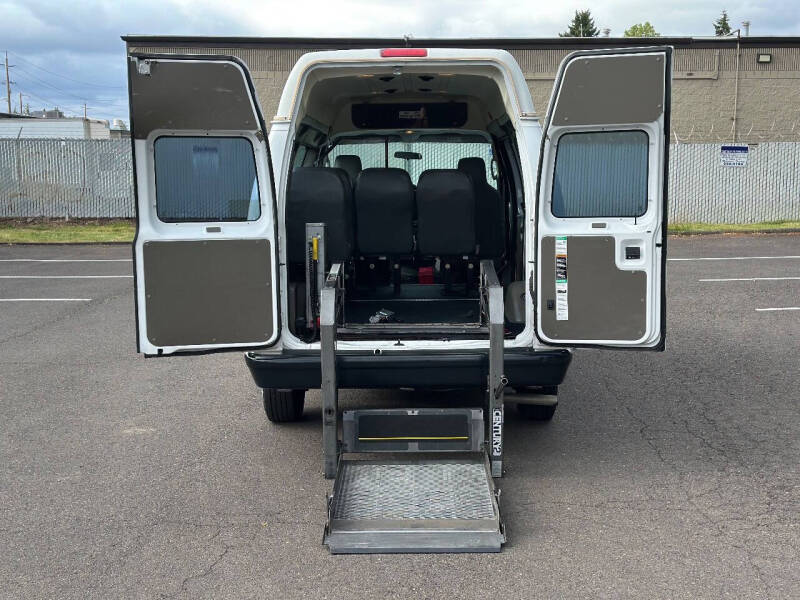 2013 Ford E-Series E-150