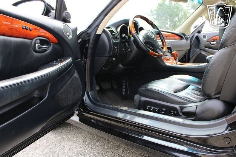 2002 Lexus SC 430