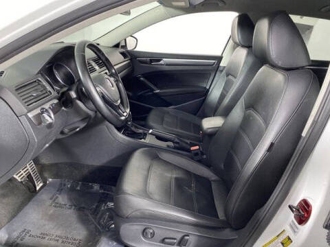 2017 Volkswagen Passat 1.8T R-Line