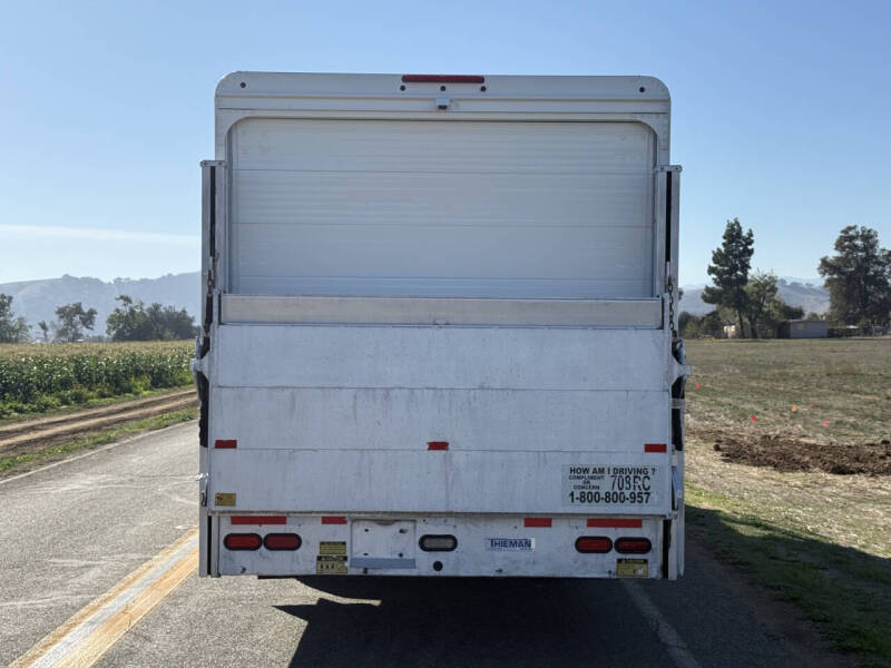 2012 Freightliner MT55 Chassis
