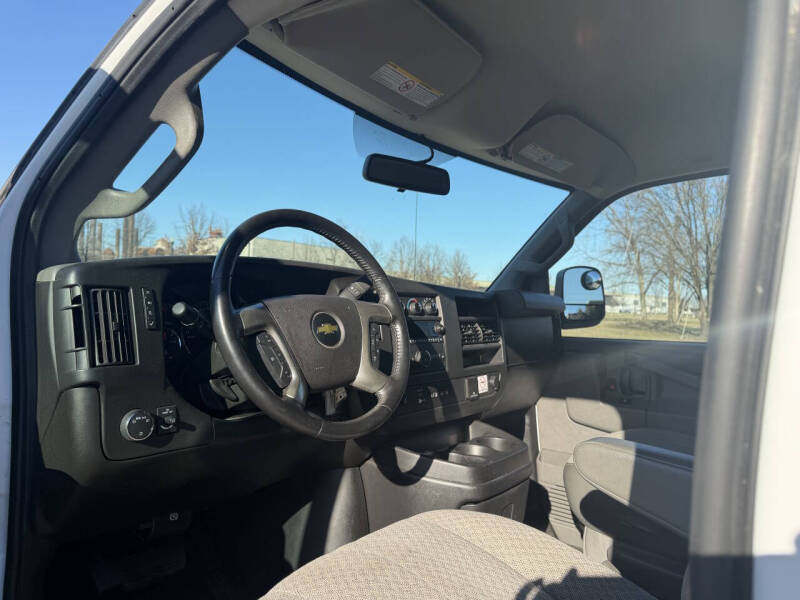 2019 Chevrolet Express 2500