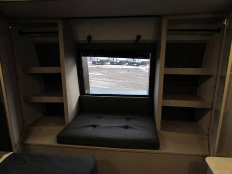 2024 Forest River T322 VIEW