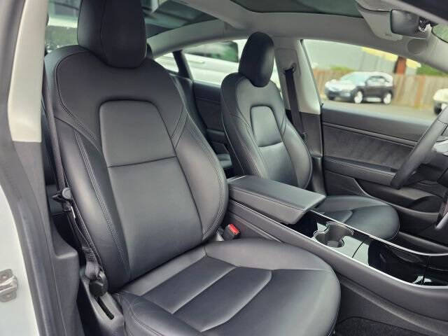 2020 Tesla Model 3 Standard Range Plus