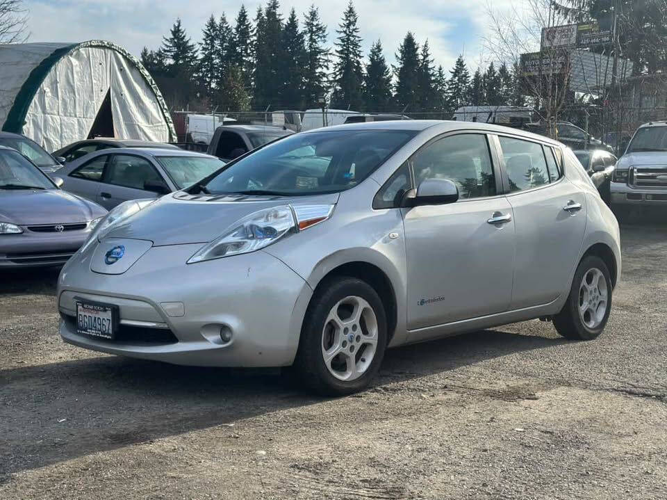 Silver 2012 Nissan LEAF SV SV 4dr Hatchback 1