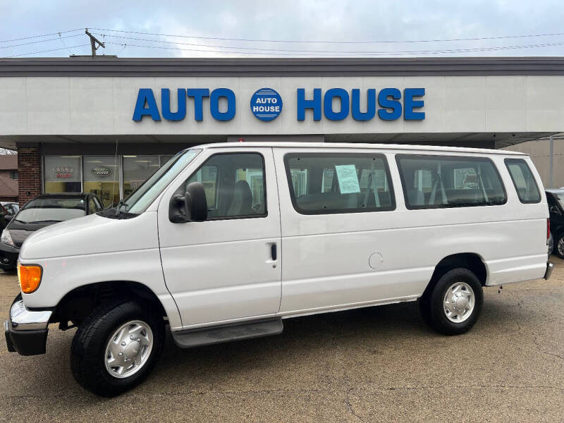 2005 Ford E-Series for sale at Auto House Motors in Downers Grove IL