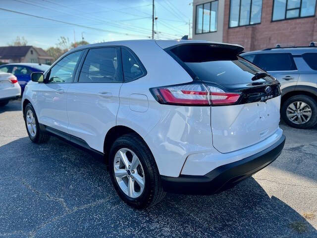 2022 Ford Edge SE