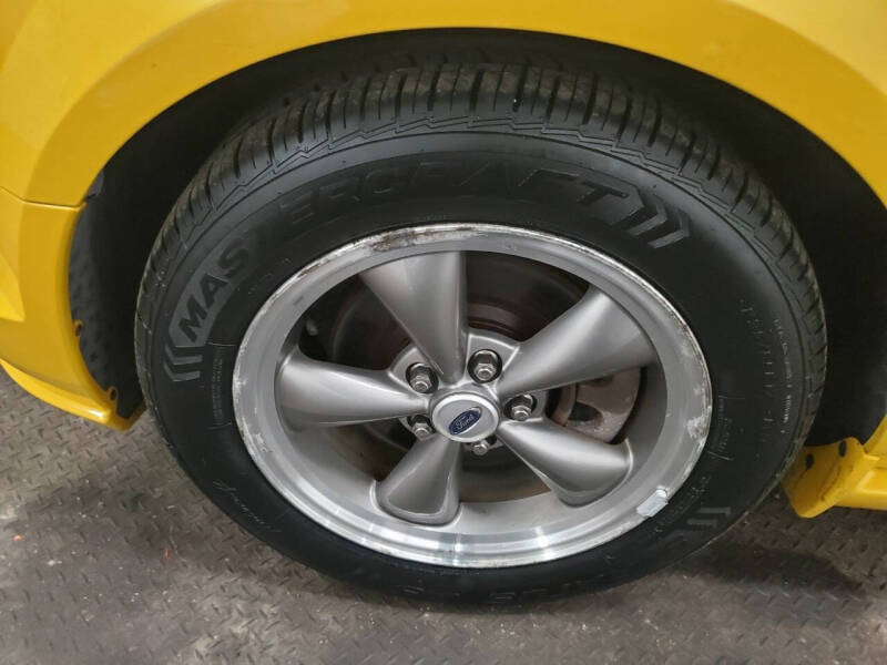 2005 Ford Mustang GT Premium