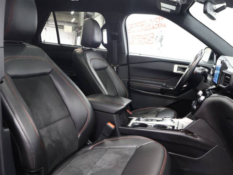 2022 Ford Explorer ST-Line