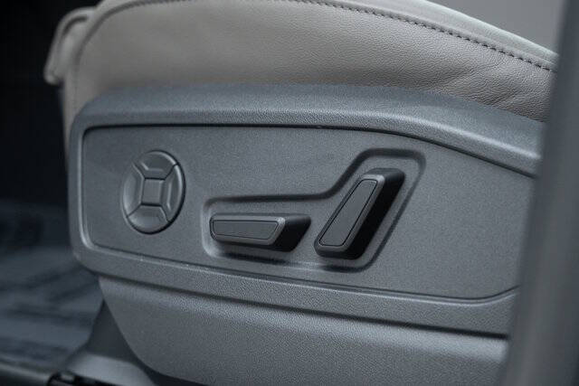 2025 Audi Q5 quattro Premium Plus TFSI