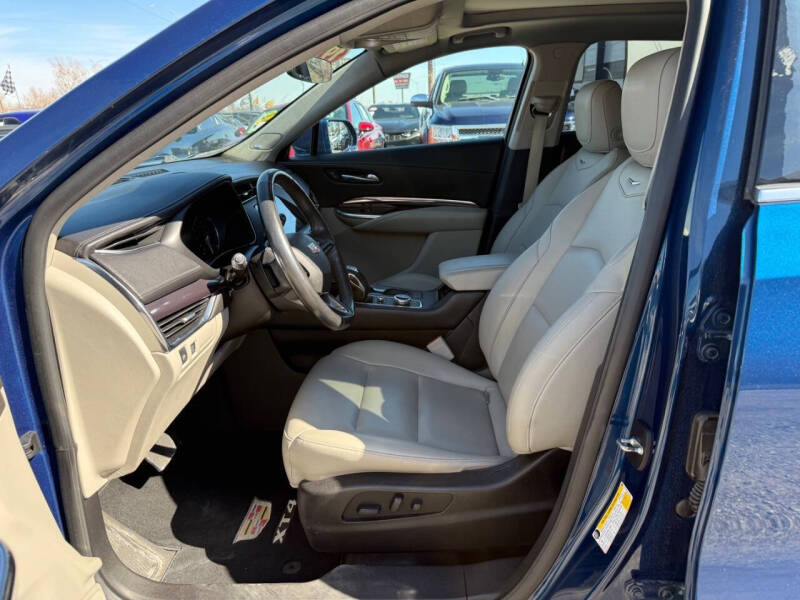 2019 Cadillac XT4 Luxury
