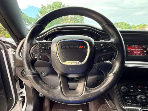 2017 Dodge Challenger SXT