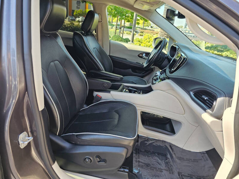 2022 Chrysler Pacifica Limited