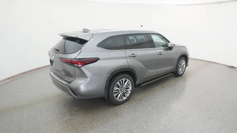 2026 Toyota Highlander Platinum