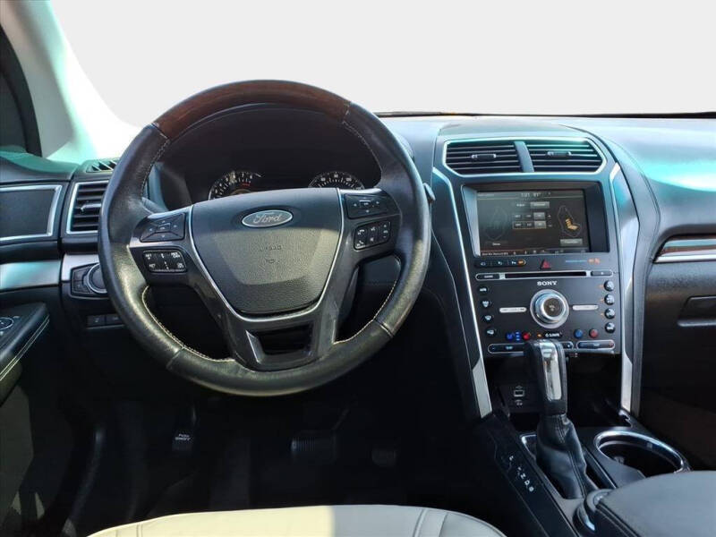 2016 Ford Explorer Platinum