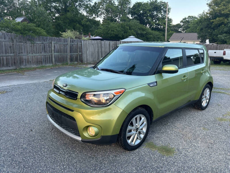 2017 Kia Soul +