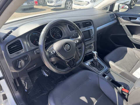 2015 Volkswagen e-Golf SEL Premium
