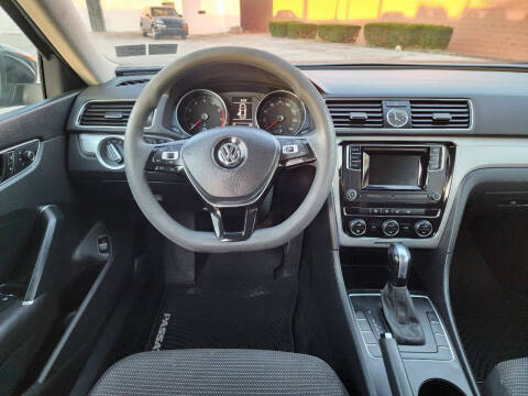 2016 Volkswagen Passat 1.8T S