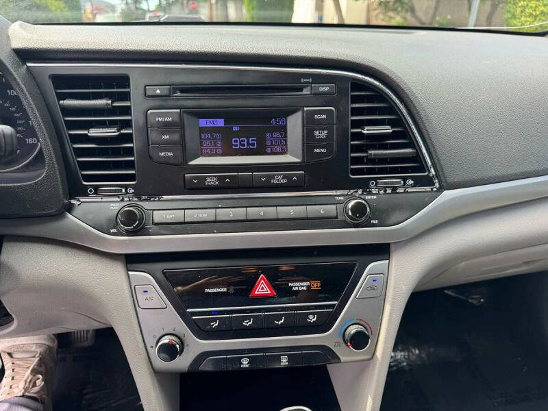 2017 Hyundai Elantra