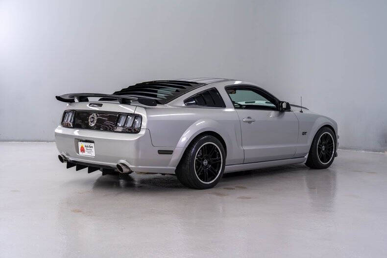 2005 Ford Mustang