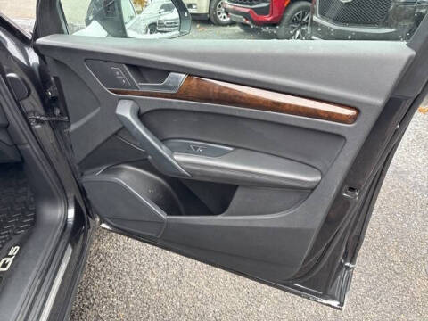 2020 Audi Q5 quattro Premium Plus 45 TFSI