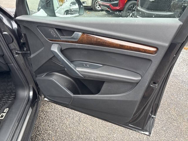 2020 Audi Q5 quattro Premium Plus 45 TFSI