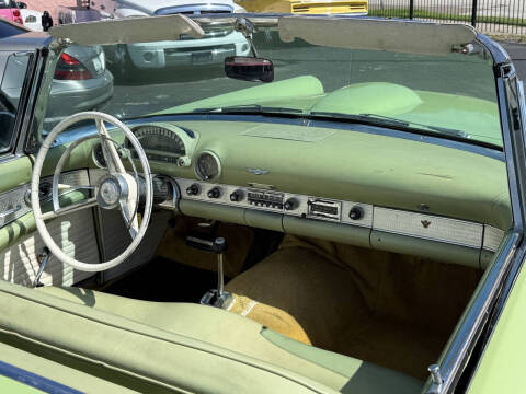 1956 Ford Thunderbird