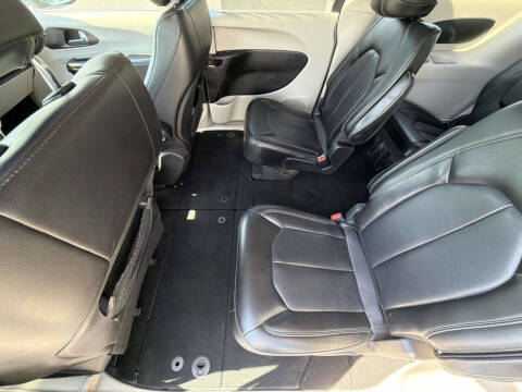 2021 Chrysler Voyager LXi