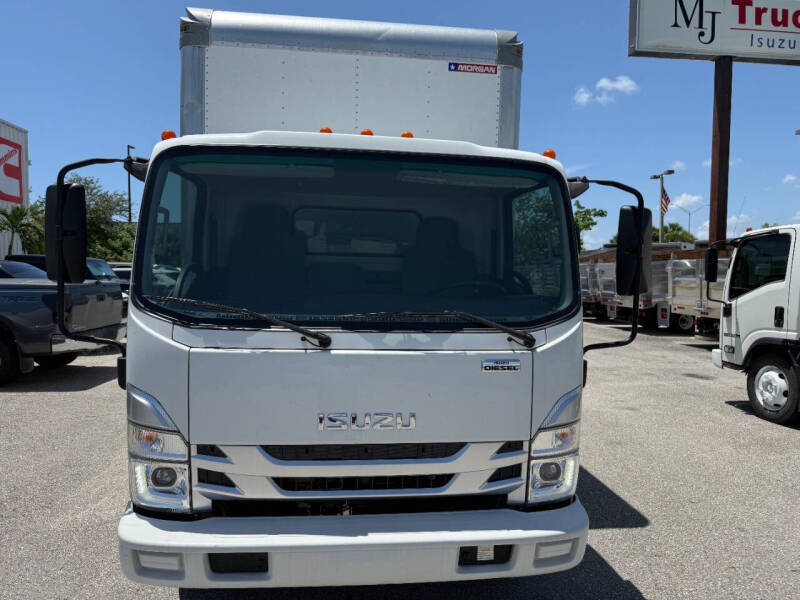 2024 Isuzu NRR