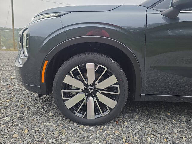 2025 Mitsubishi Outlander SEL