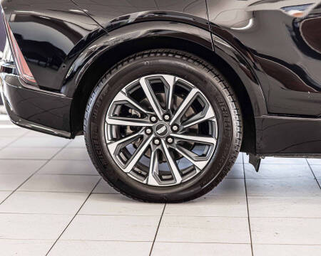 2024 Cadillac LYRIQ Sport 2