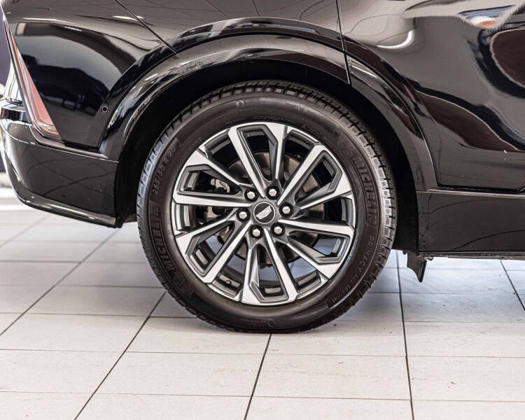 2024 Cadillac LYRIQ Sport 2