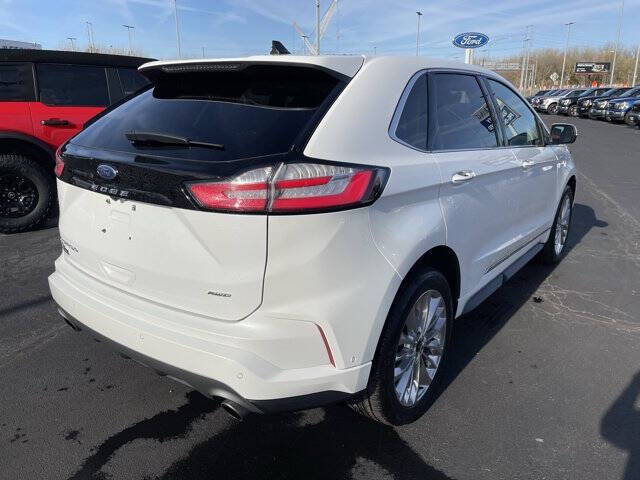 2024 Ford Edge Titanium