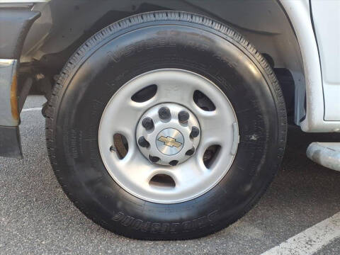 2024 Chevrolet Express 2500