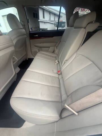 2010 Subaru Outback 2.5i Limited