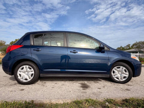 2012 Nissan Versa 1.8 S