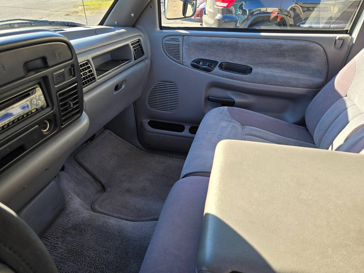 1996 Dodge Ram 1500 for sale at QUEENSGATE AUTO SALES in York, PA