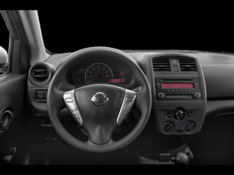 2019 Nissan Versa SV