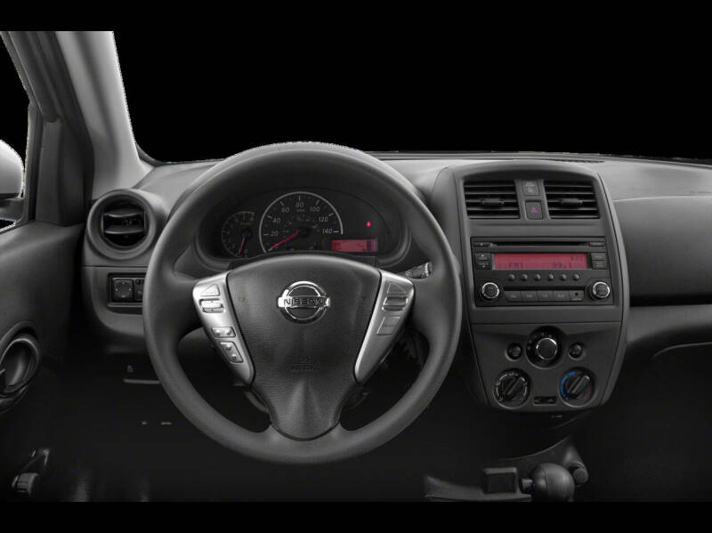 2019 Nissan Versa SV