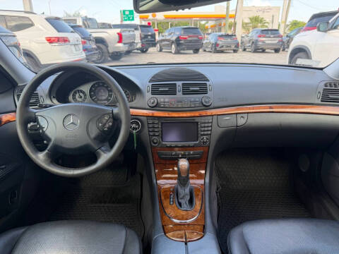 2004 Mercedes-Benz E-Class E 320