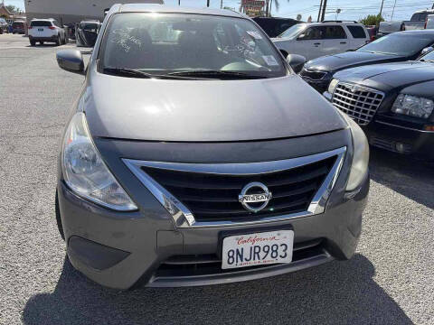 2019 Nissan Versa SV