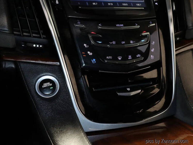 2018 Cadillac Escalade ESV Luxury