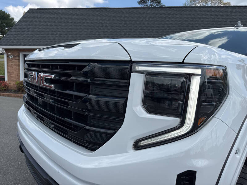 2023 GMC Sierra 1500 Elevation