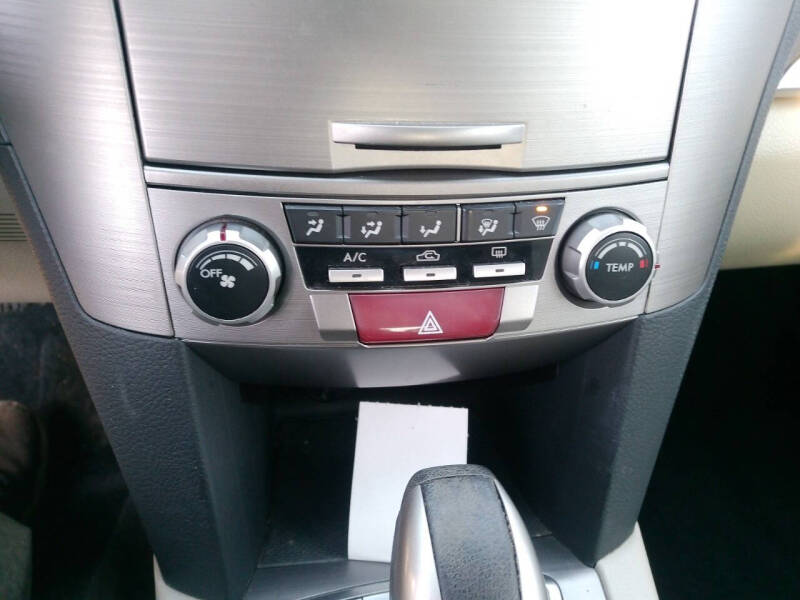 2011 Subaru Legacy 2.5i Premium