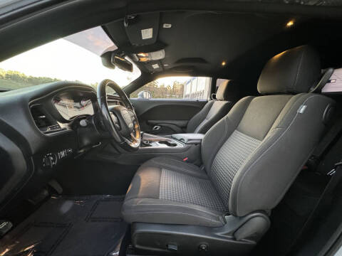 2020 Dodge Challenger SXT