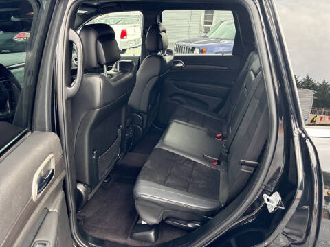 2018 Jeep Grand Cherokee Laredo E