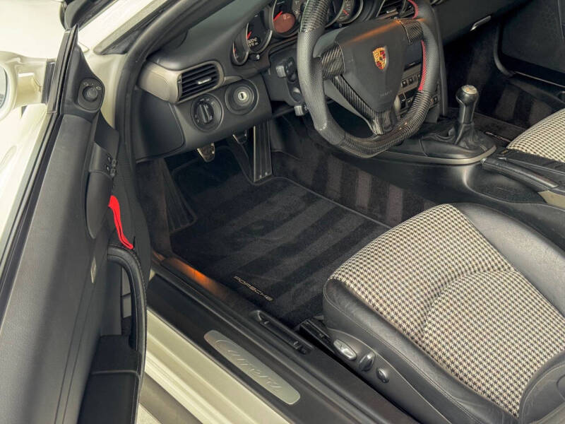 2006 Porsche 911 Carrera