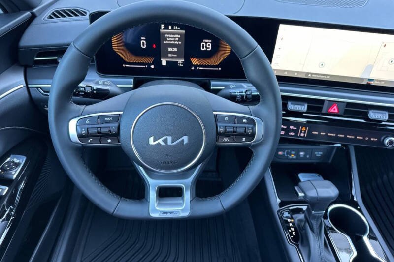 2026 Kia K5
