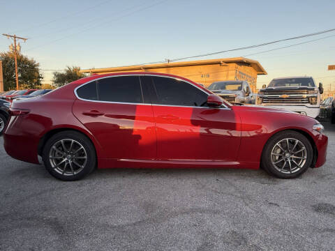 2019 Alfa Romeo Giulia Sport