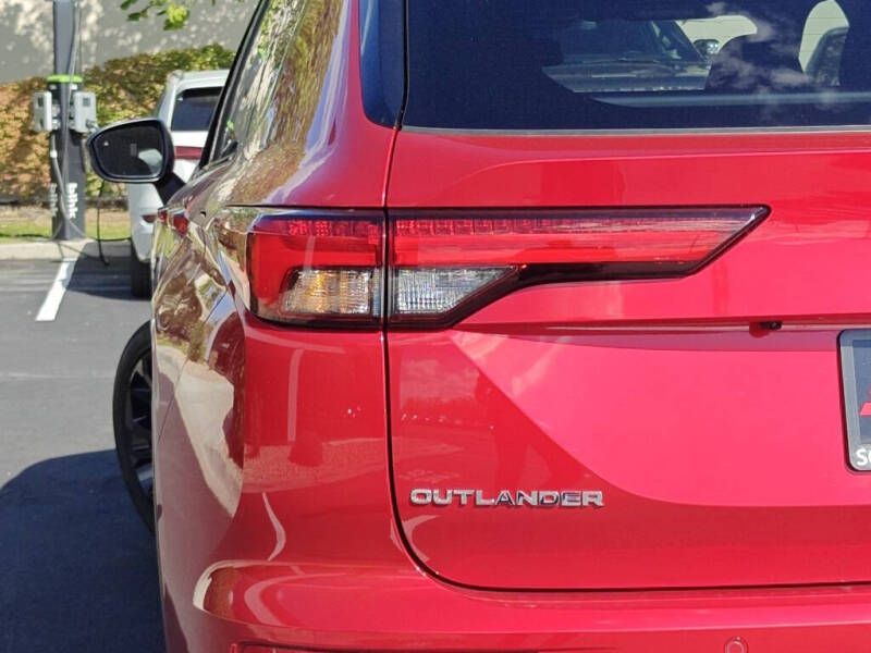 2025 Mitsubishi Outlander PHEV SEL Black Edition