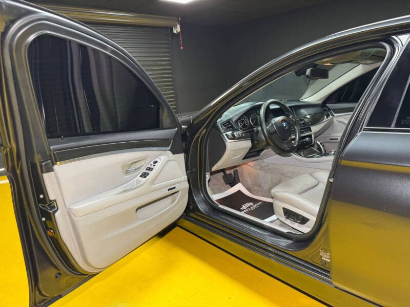 2011 BMW 5 Series 535i